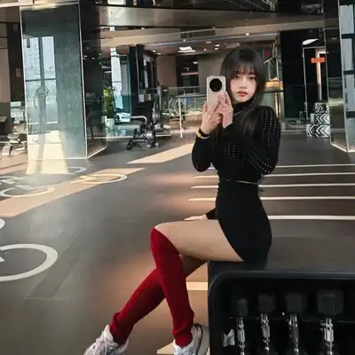 万英